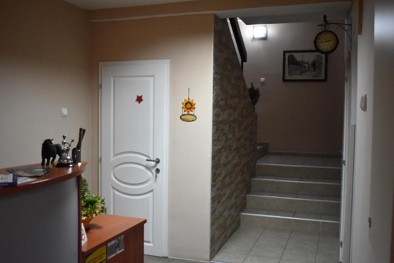 Guest House Kozle Üsküp Dış mekan fotoğraf