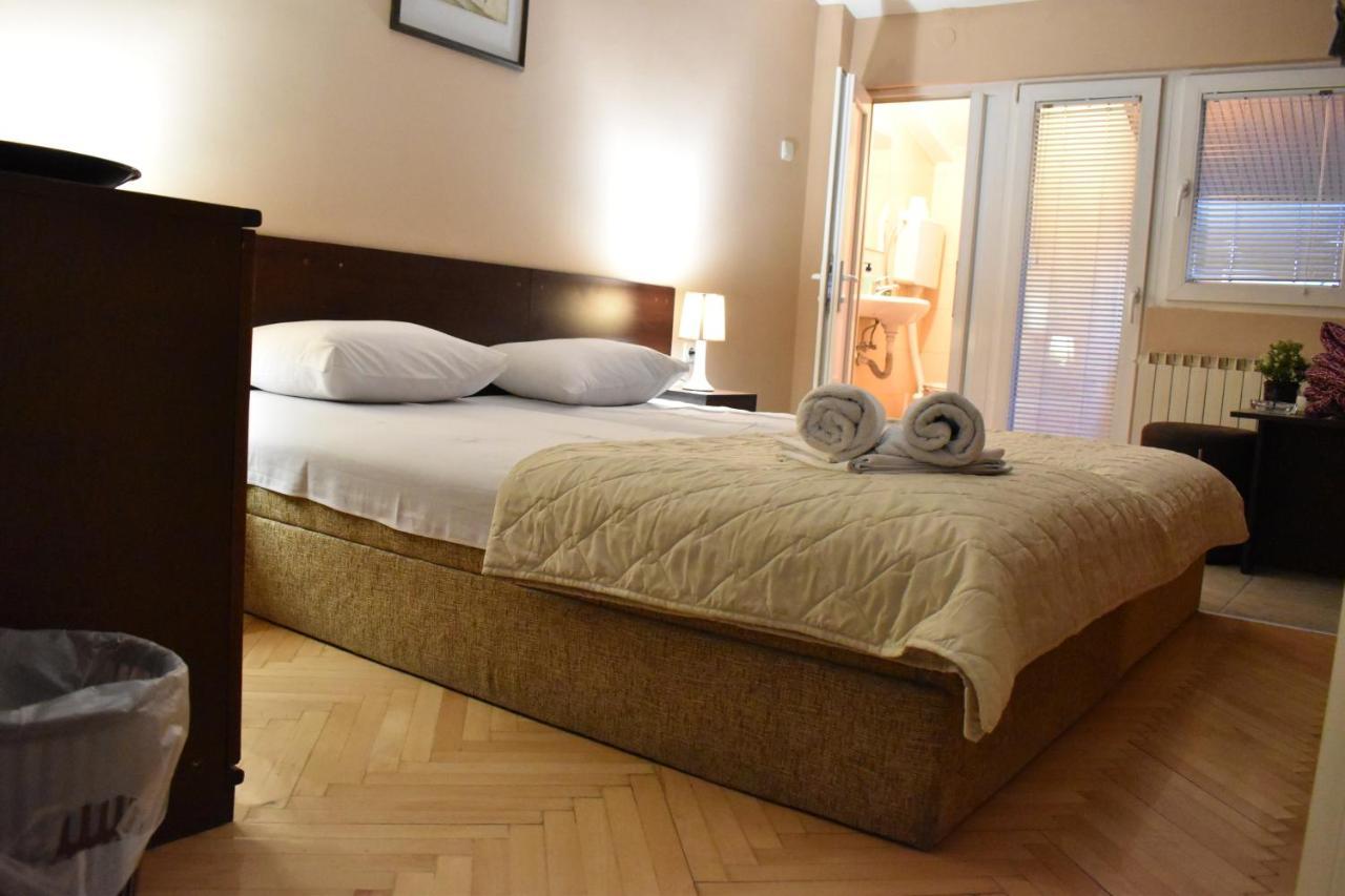 Guest House Kozle Üsküp Dış mekan fotoğraf